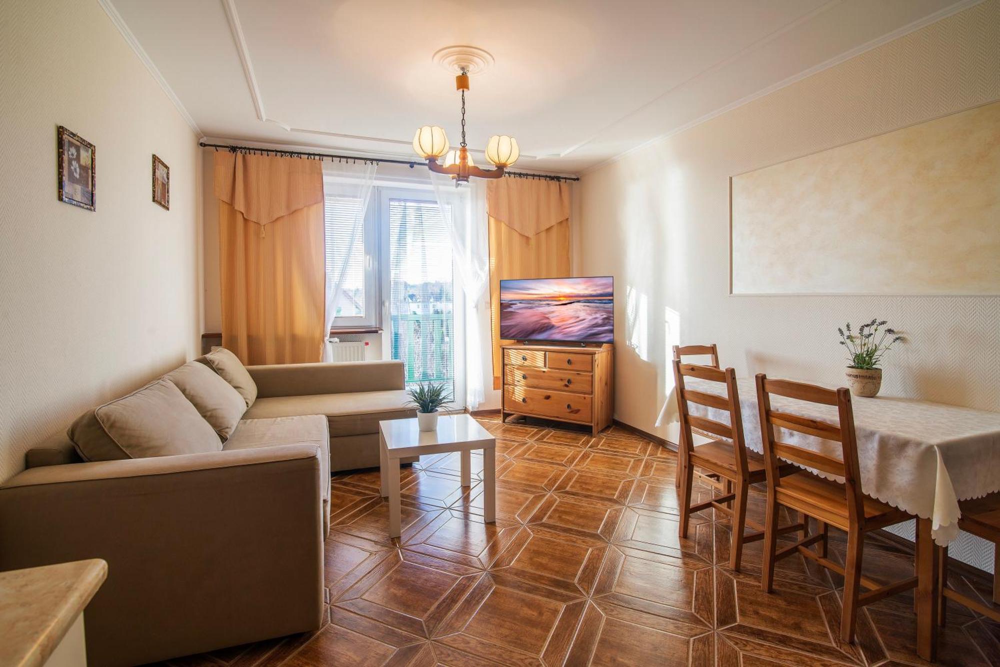 Pionow Rodzinne Apartamenty Urocza 10 Krynica Morska Exterior foto